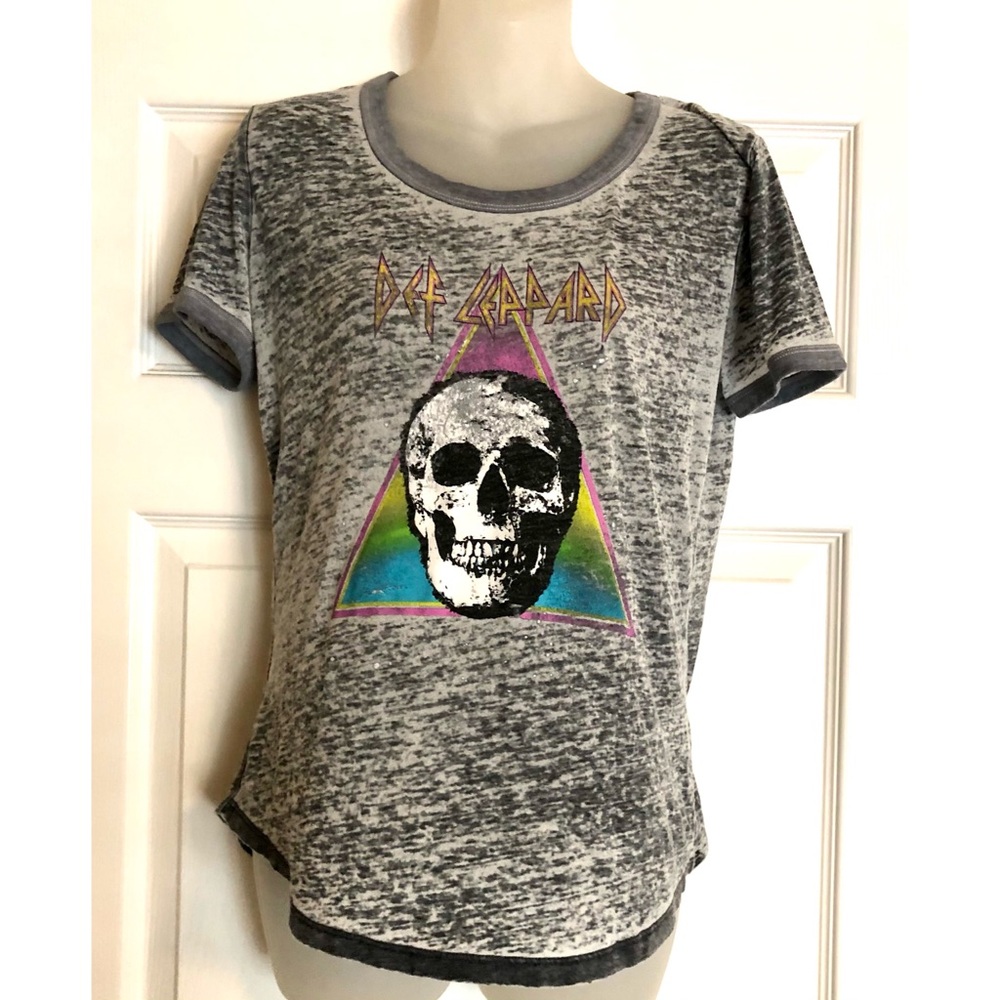 Def Leppard Band Tee with Skull 💀